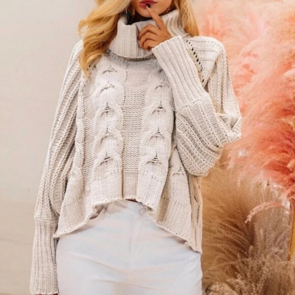 Moon & Madison Olive Green Cropped Cowl Neck Chunky Sweater - Picture 10 of 11